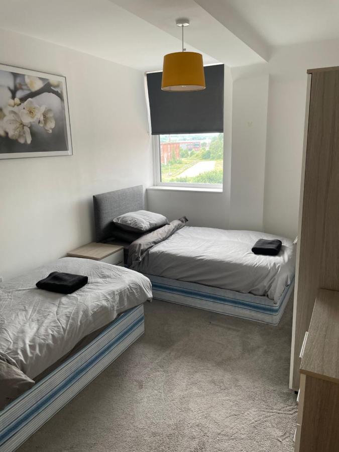 #0611 Two Bedroom Serviced Apartment - Free Parking Derby Buitenkant foto